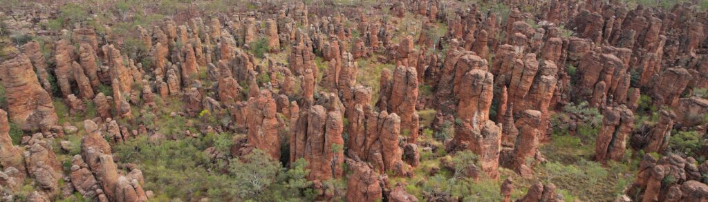 Picture of striking sandstone formations in Limmen National Park