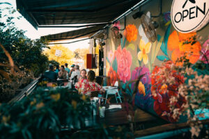 people having breakfast at fresh point cafe darwin australia