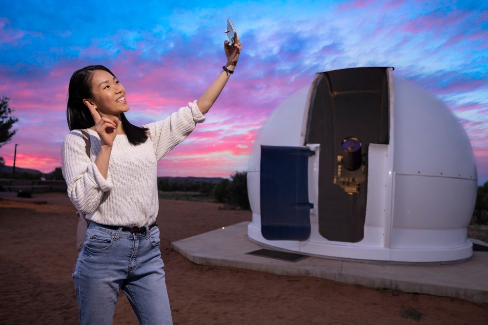 The Dark Skies Festival takes place on Southern Arrente Country beneath one of the greatest night skies in the world. Central Australia's remote location, enables star gazers to escape into a realm of crisp clean air surrounded by an atmospheric clarity that needs to be seen to be believed.