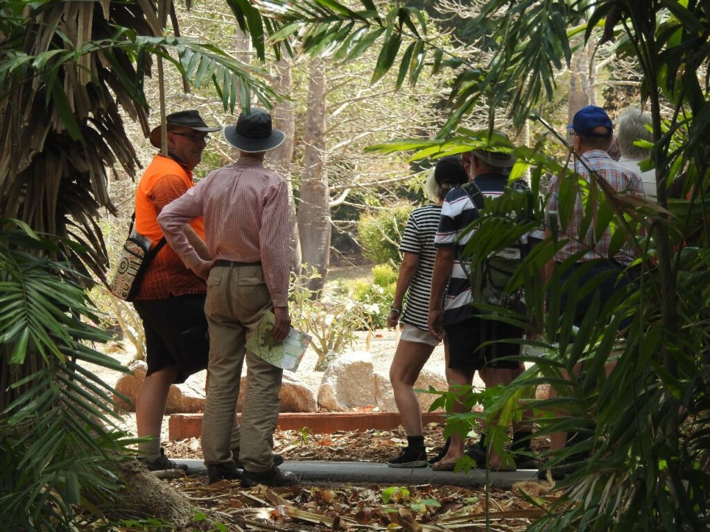 walkdarwin gbdbg guide n guests lg